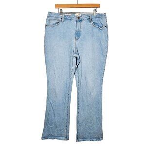 Universal Thread Vintage Bootcut Denim Jeans Hi-Rise Light Blue Plus Size 16x33R
